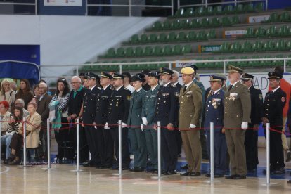 MoralaMarco's tweet photo. Ponferrada celebra el patrón la Policía Municipal.
https://t.co/BzB4eeLaMl https://t.co/Lkgdnyjv6C