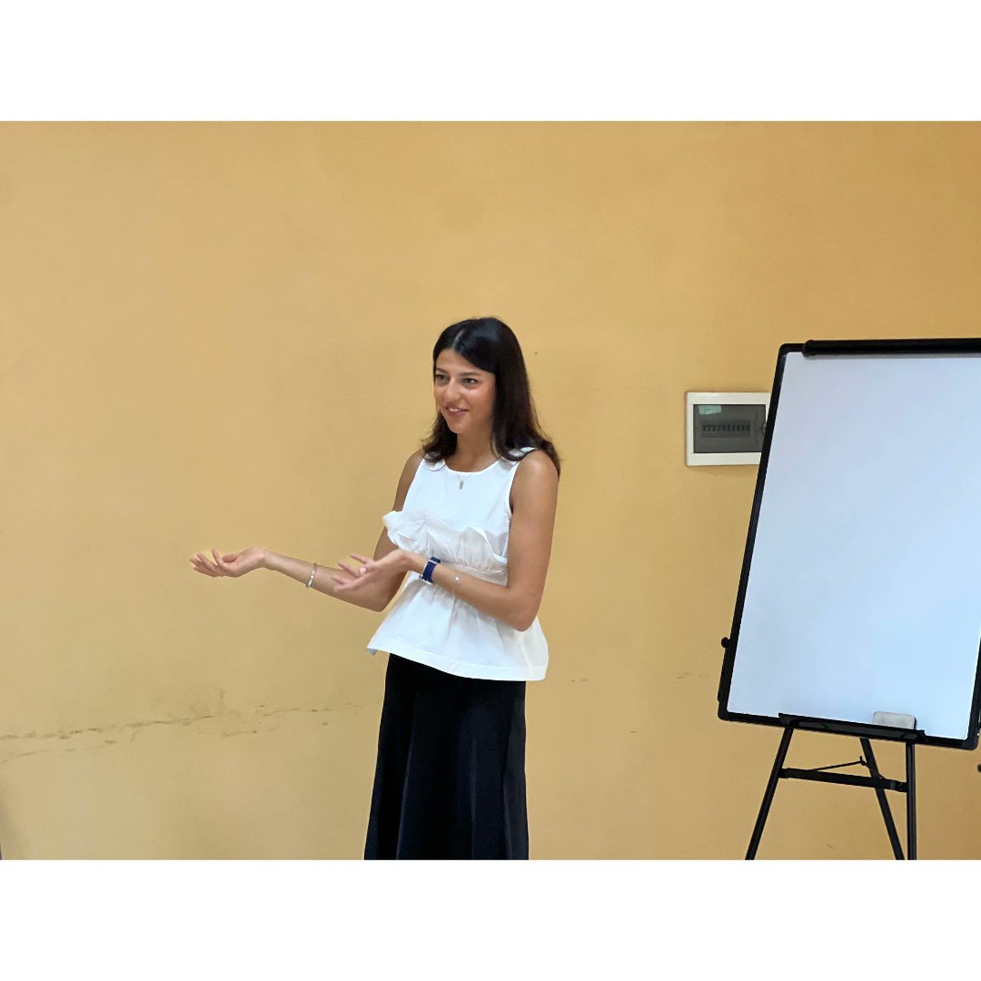 ShawnaHuskbj's tweet photo. AYAFE Youth Organization and Sabunchu Youth House jointly organized a Business Ethics training led by Ministry of Youth and Sports employee Narmin Ahmadova. Participants discussed the role and importance of business ethics in our lives. https://t.co/v4ydIU3og5