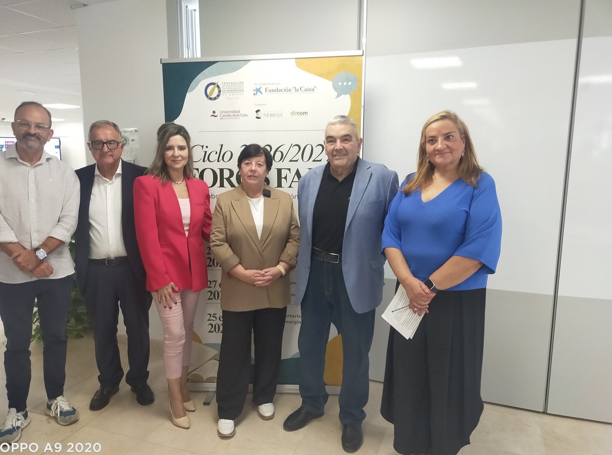 prensadeportMAD's tweet photo. ¿Cómo comunicamos la violencia en el deporte?
Debates FAPE lo trató en @universidadcjc en un foro dirigido por Carmen Colino @as_carmencolino, presidenta de @prensadeportMAD , y María José Hostarlich @mjhostalrich.
@fape_fape

https://t.co/vE4WaoCotb https://t.co/8lkNp7CPzQ