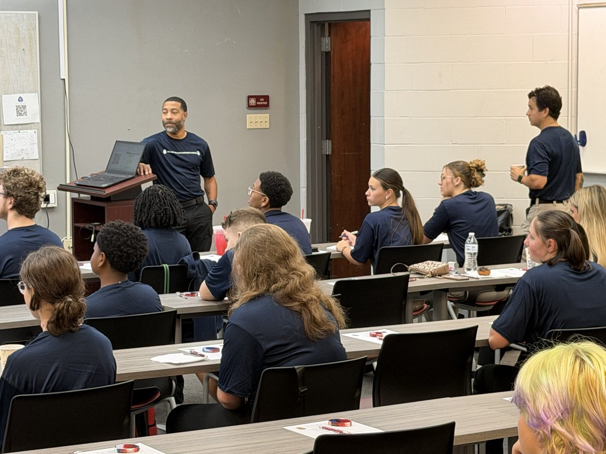 DEASTLOUISDiv's tweet photo. We're excited to share that DEA St. Louis, through Operation Engage, teamed up with @StLouisCoPAL1 to host the 2026 Teen Leadership Academy! Over 70 amazing middle and high school students from all across St. Louis County and City joined us for a full day of learning and fun. Thank you to everyone who participated and made it a special event! Attendees gained valuable insights in leadership, application and interviewing skills, social media safety, anti-bullying, and drug education and prevention. We're already looking forward to next year and can't wait to see you there! @DEAHQ @STLCC @MeganMeierFndn @stlcountypd @TheJusticeDept