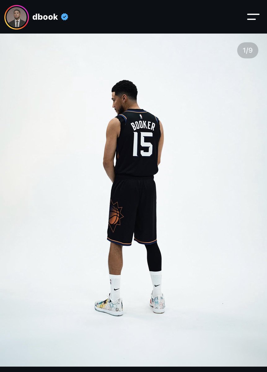 PHNX_Suns's tweet photo. "LOVE from PHOENIX"
- Devin Booker on his latest Instagram post 👀

[ 📸 | DBook's IG] https://t.co/SPgmku1tW1