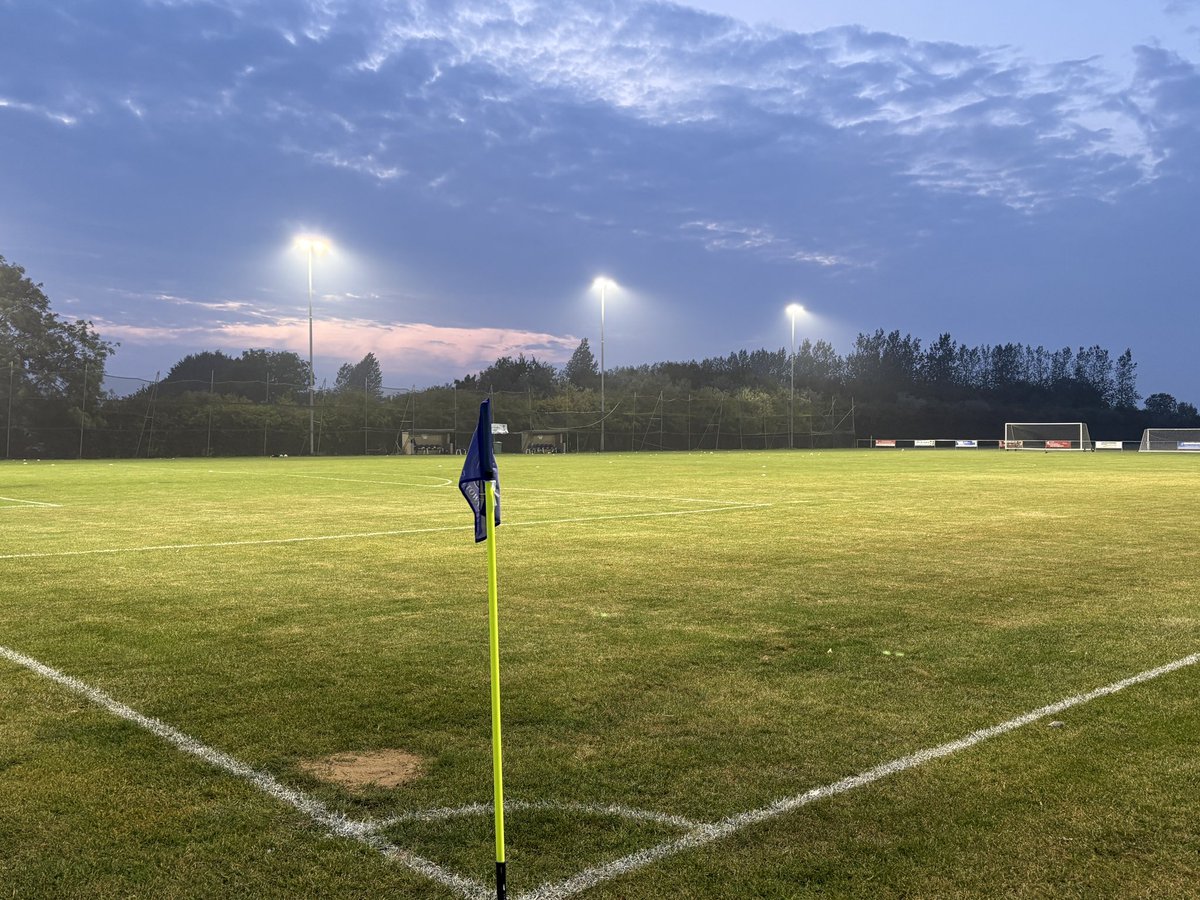 SleafordTownFC's tweet photo. 📍Checking in at the MKM Louth Stadium…

Team news to follow shortly!

#GreenArmy https://t.co/56UmZxg5iG