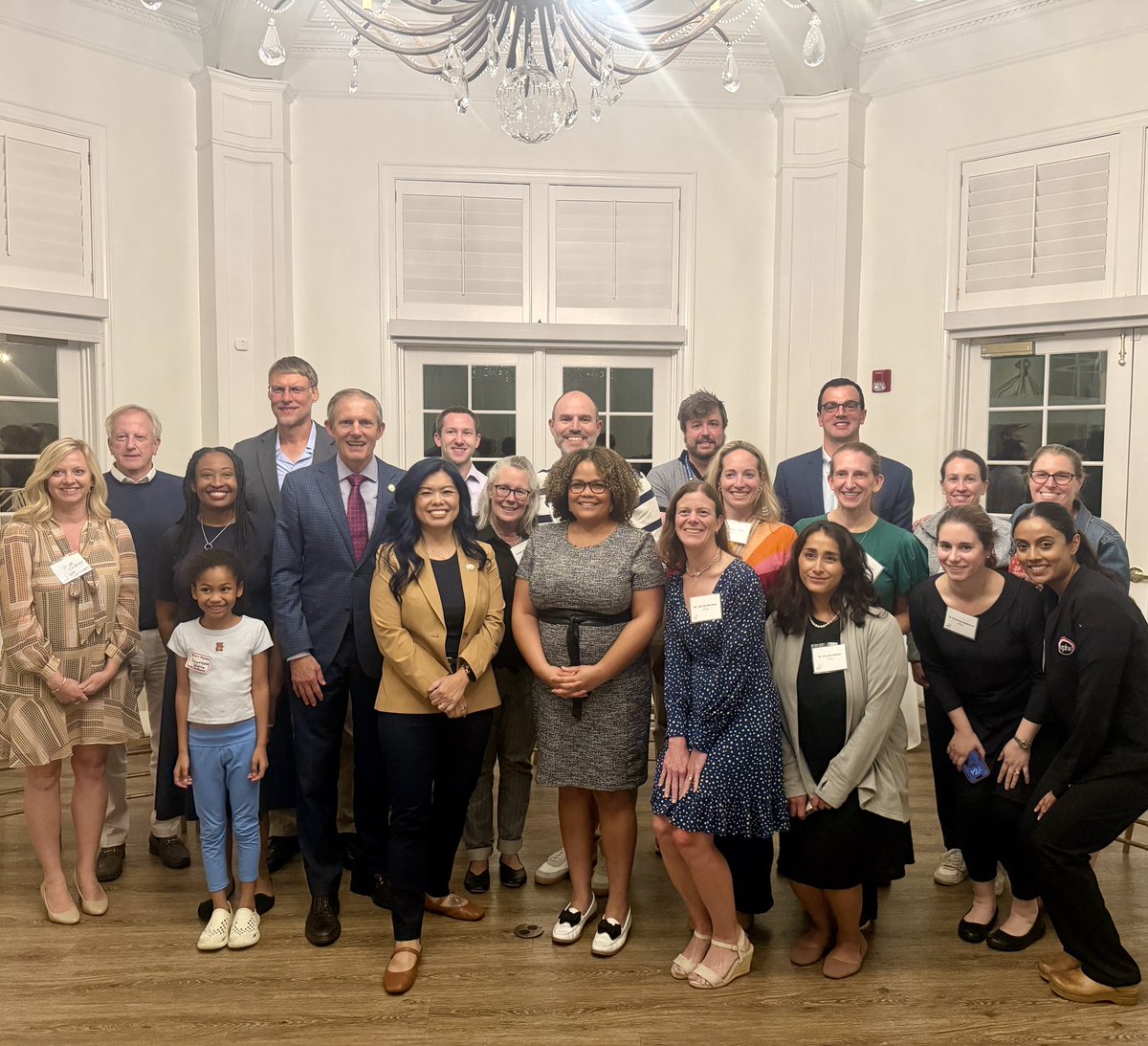 LeslieMehtaVA's tweet photo. Yesterday, I had the privilege of attending the Virginia Physicians for Women’s Health Advocacy Roundtable, where we discussed women’s health, maternal health, and concerns impacting women and families across Virginia.

Grateful for everyone who advocates for women's health. https://t.co/josWte6IQg