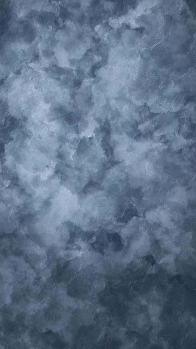 SafeBisonvmr's tweet photo. Rain drifts. Old thoughts travel light. 🍂. Some memories come back with the weather. https://t.co/AYK0GJAXzt