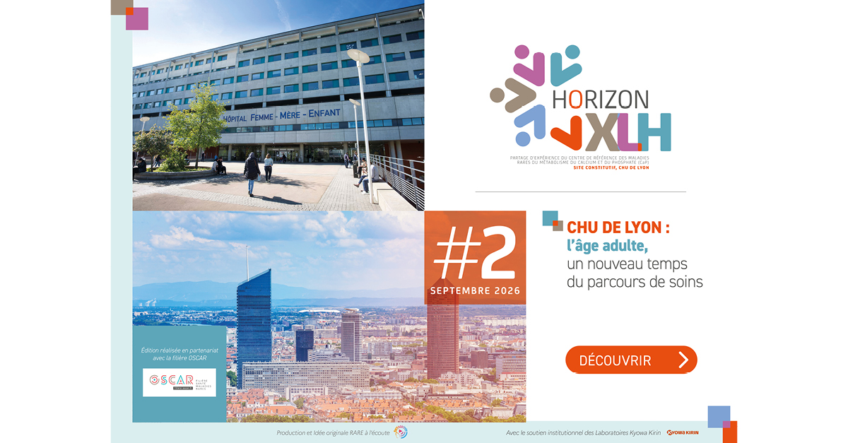 EcouteRare's tweet photo. Revue Horizon XLH N°2 – CHU de Lyon : l’âge adulte, un nouveau temps du parcours de soins

Portée par RARE à l’écoute, la Revue Horizon XLH consacre son 2e numéro à l’âge adulte et donne la parole aux équipes du CHU de Lyon, site constitutif du CRMR CaP.

Au fil des pages :
• Une prise en charge adulte individualisée, adaptée à l’hétérogénéité des situations
• Une consultation pluridisciplinaire au plus près des patients
• Une transition pédiatrie–adulte anticipée pour éviter les ruptures de suivi
• L’ETP « Phosphore ton XLH », avec un focus sur la santé bucco-dentaire
• Le rôle du généticien, du diagnostic aux projets parentaux
• Un continuum entre clinique et recherche

L’XLH à l’âge adulte, à travers les expériences des professionnels du CHU de Lyon.
À découvrir → https://t.co/68IIbZJmz8

RARE à l’écoute
Éditeur engagé dans les parcours de soins en maladies rares.

#RevueHorizon #MaladiesRares #HypophosphatémieLiéeÀLX #XLH #RAREALecoute #ParcoursPatient #FilièreOSCAR
_____________________________________________
RARE à l’écoute est le 1er média d’influence entièrement dédié aux maladies rares :
- Un podcast pour faire entendre les voix de celles et ceux qui vivent, soignent et accompagnent ces maladies souvent invisibles.
- Les Revues Horizon pour mettre en lumière les meilleures initiatives des centres experts, pour inspirer et connecter les professionnels de santé.
- Des lives engagés, pensés pour les patients, leurs proches et les associations.
Un média indépendant, engagé et utile, au service d’un meilleur parcours de soin pour les patients atteints de maladies rares.
Toutes nos ressources utiles sont accessibles gratuitement sur : https://t.co/di4hTrghwa
