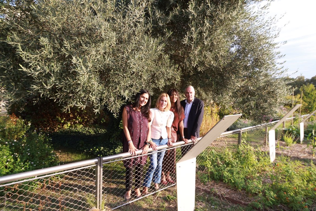 RocioGAlcantara's tweet photo. 🤝 40 ANIVERSARIO HERMANAMIENTO ALCOBENDAS- EPINAY SUR SEINE

💫 Muy agradecida por la invitación del alcalde @HerveChevreau para conmemorar las 4 décadas como ciudades hermanas.

🔝 Epinay es una ciudad residencial que apuesta por la calidad de vida como Alcobendas. https://t.co/n4CO8F6o7a