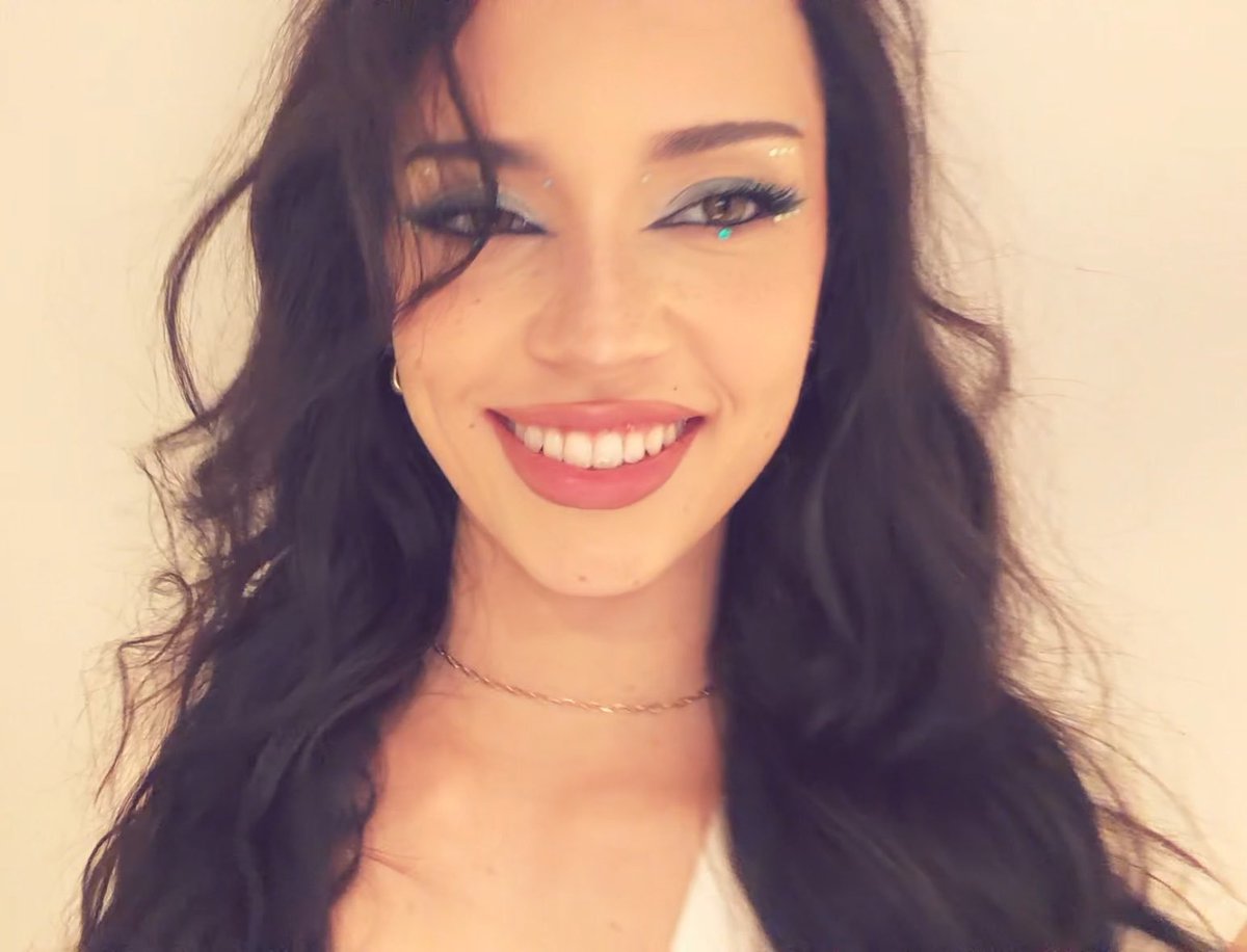 katscrf's tweet photo. minha princesa linda https://t.co/Rmz8c8nXrt