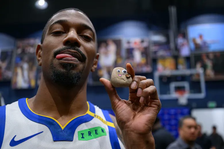 dcstpaul's tweet photo. In 2023, @FullCourtPress helped launch the "SpokesPebble" as part of a national public lands advocacy campaign.  Yesterday, @warriors @warriorspr   Golden State Warriors guard @DeAnthonyMelton showed up at practice with his own rock.  Great minds thinking alike! https://t.co/EmvOnObEGY