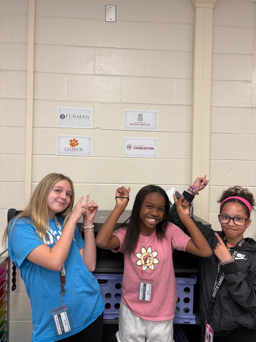 FulmerFalcons's tweet photo. ππ GEAR UP Week brought college exploration into the math classroom! Students in Ms. Wilsonβs class used fractions, decimals, and percentages to compare colleges across South Carolina while putting their math skills to work. πβ¨
#GEARUPweek #collegeandcareerready #Lex2 https://t.co/fiy4pmKtN6