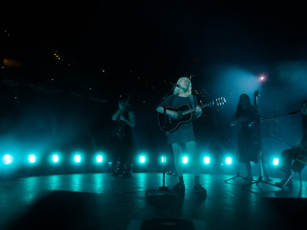 sourcebridgers's tweet photo. Phoebe in Philadelphia 🌌 https://t.co/VhAsGZqolC