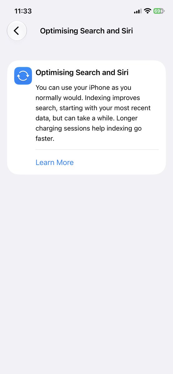 Arlo_Airdrop's tweet photo. So after ios 27 each update trigger optimising search and siri its not good mobile battery degrade faster just because of this problem 

Ios 27 optimising 
Ios 27.01 optimising https://t.co/M9ZZDCXr4R