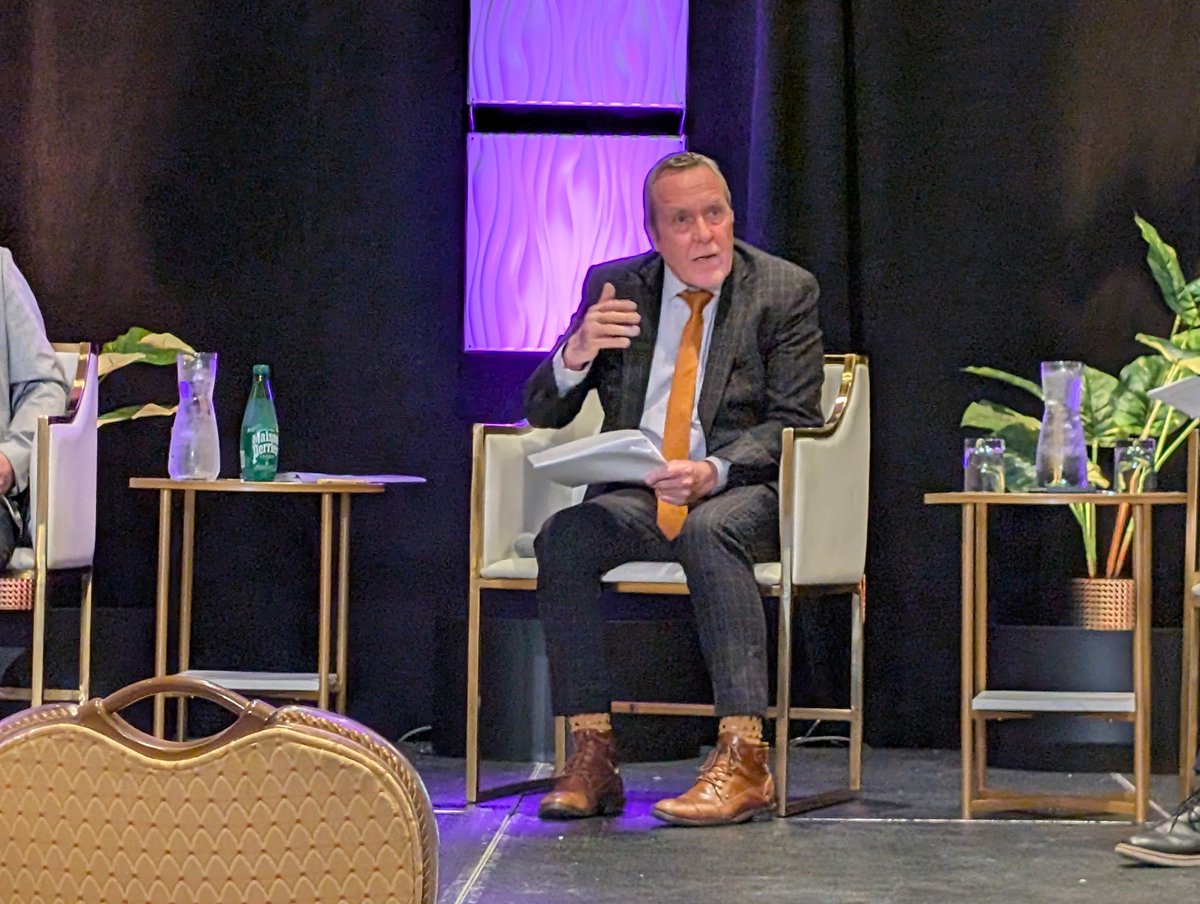 ECAOntario's tweet photo. ECAO Executive Director, Graeme Aitken, joined industry colleagues at the OCS Annual Conference &amp; Labour Relations Forum for a panel discussion on the impact of mega projects on Ontario’s ICI construction sector.

@OntConstSec https://t.co/zHl0oB76fy
