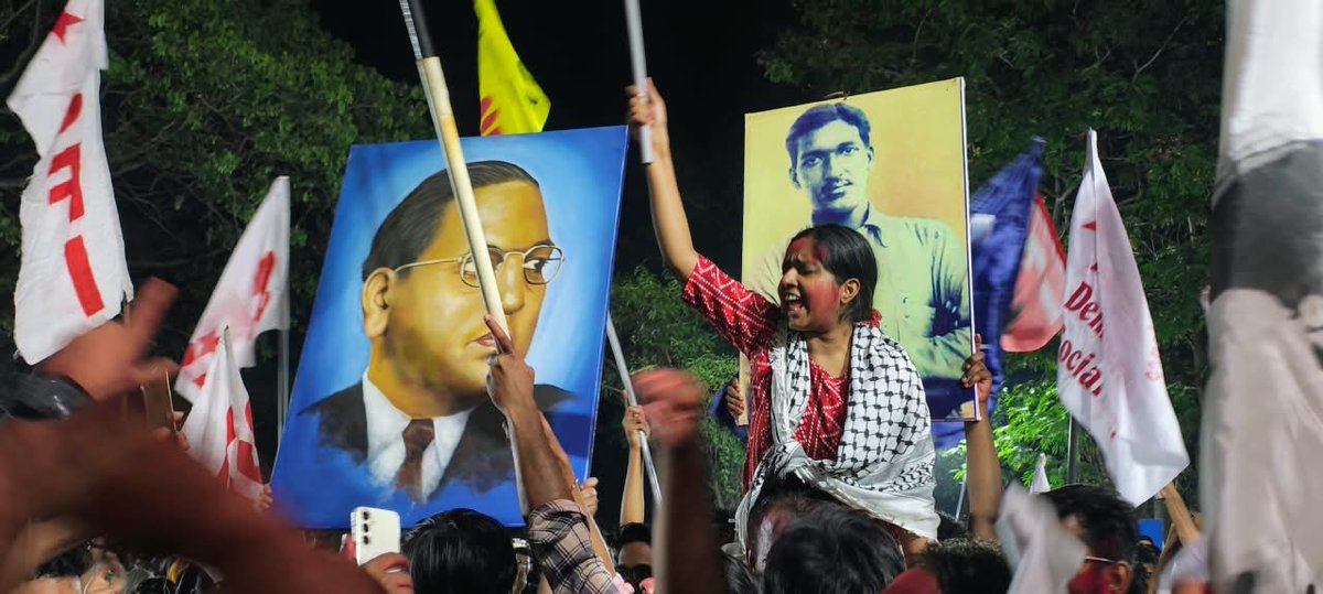 MayukhDuke's tweet photo. In the students' union of the University of Hyderabad, the left - progressive - secular alliance is heading toward a massive victory.

The SFI has already won the post of president of the students' union.

United struggle against the fascists is the only way. https://t.co/wB8s6LJARt