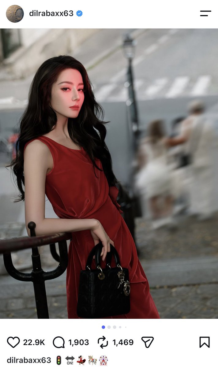 Mizing06's tweet photo. Dilraba finally updates her IG for PFW ♥️
#Dilraba #DilrabaxDiorSummer27 
#DiorSummer27

Dilraba dazzles in DiorSummer27 https://t.co/PCaz5Fqd0T