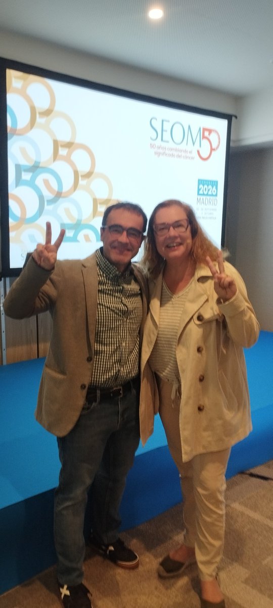 DrRodrigoLastra's tweet photo. Que maravilla de aportación de la Dra Braquehais, psiquiatra de @vallhebron y @FundacioGalatea... 

y ademas filosofa y poeta, n la jornada de tutores @_SEOM #SEOM26 con el tema de la formación en humanidades en la #oncologia. Brillante e inspiradora. Gracias! https://t.co/yLictOWDIJ
