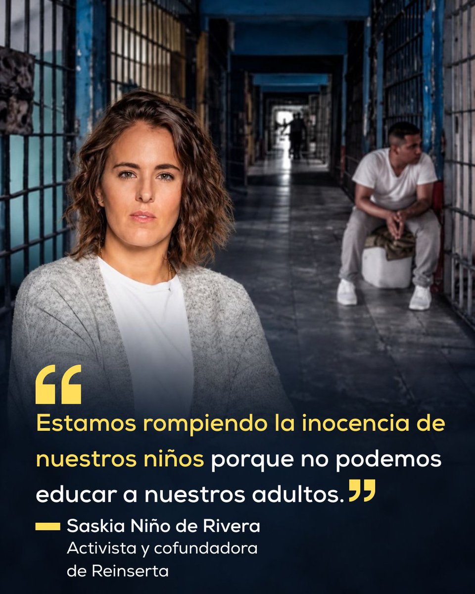 MVSNoticias's tweet photo. “Estamos llegando demasiado tarde”: @saskianino  alerta sobre la violencia sexual infantil

Un estudio de @Reinserta analizó a 511 agresores sexuales de niñas, niños y adolescentes en centros penitenciarios del país para entender qué factores están detrás de estas conductas y cómo prevenirlas antes de que ocurra una agresión.

En entrevista con @anafvega, Saskia Niño de Rivera reveló que solo el 3.6% de los agresores estudiados presentó la parafilia analizada y que el 47% mostró niveles medios o bajos de empatía. El estudio apunta también a factores relacionados con la crianza, los entornos de violencia y la falta de educación sexual y sobre consentimiento.

Niño de Rivera advirtió además que los delitos sexuales alcanzan, según lo expuesto en la entrevista, un 99.9% de impunidad, y cuestionó que la prevención recaiga principalmente sobre los menores: “Estamos rompiendo la inocencia de nuestros niños porque no podemos educar a nuestros adultos”.

La investigación también detectó deficiencias en la reinserción de los agresores y la ausencia de protocolos que eviten que menores víctimas tengan que visitar en prisión a quienes abusaron de ellos.