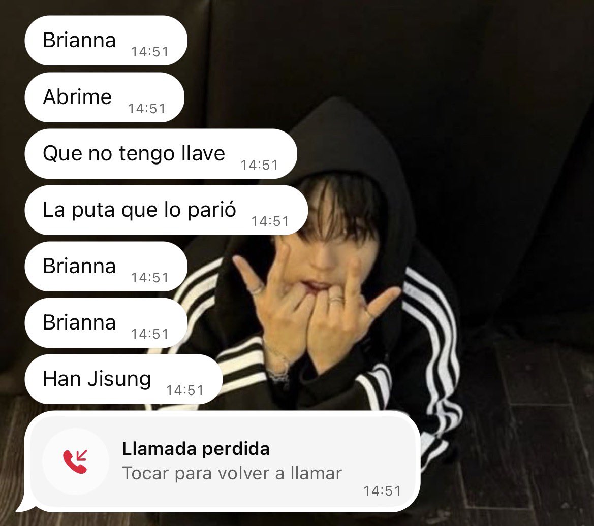 makeyouusaywow's tweet photo. me tiró un HAN JISUNG a ver si me levantaba https://t.co/RlMSAbxKr8