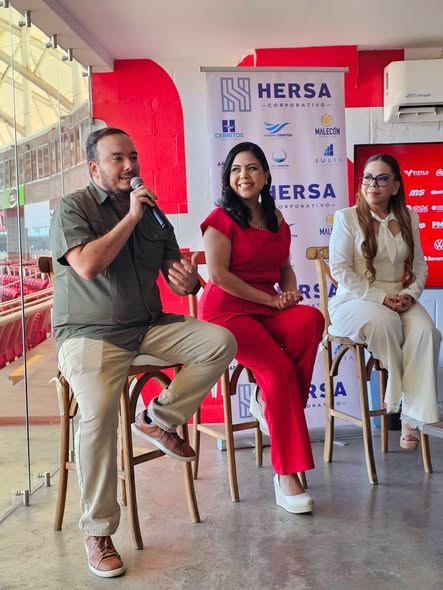 EditorMzt's tweet photo. ¡Unión!
#Venados+#HERSA unen sus fuerzas para impulsar el deporte, la identidad y el orgullo de #Mazatlán
Con 81 años de identidad, tradición y pasión, Venados de Mazatlán se prepara para volver al terreno de juego y escribir una nueva página en su historia. #Sinaloa https://t.co/ibGZuaXlGq