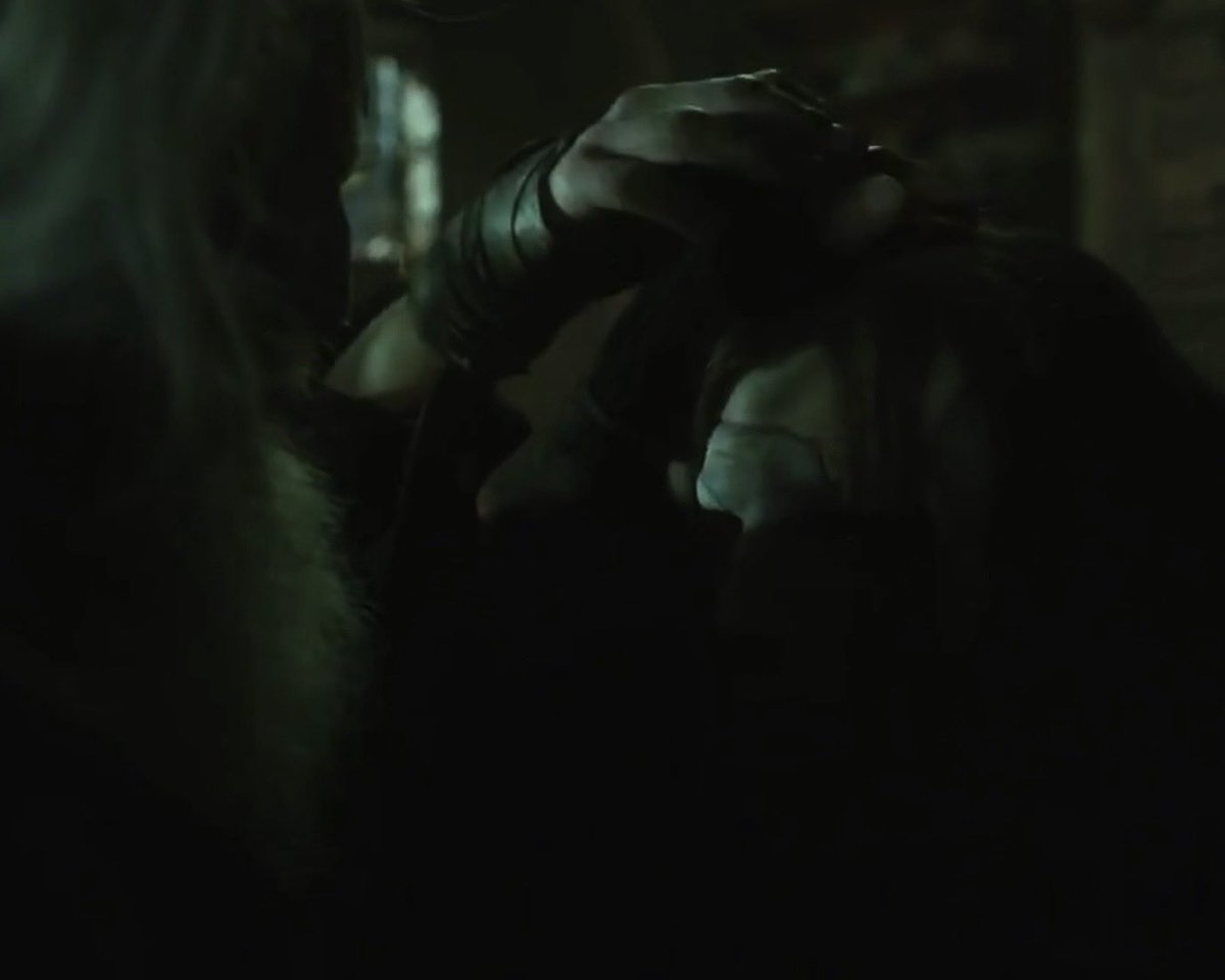 chimiquili's tweet photo. Guillermo del Toro loves doing the head pat gesture 🥹🤍
#guillermodeltoro #frankenstein #shapeofwater #film https://t.co/XUmQwPos5Q
