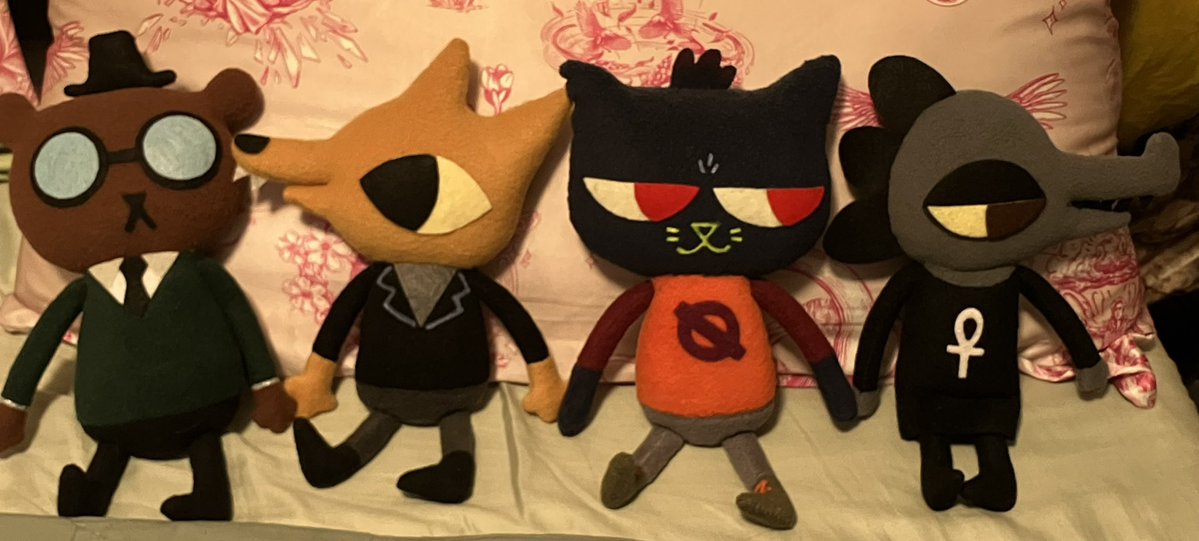mason16874's tweet photo. I finally got all the plushies! #nitw #nightinthewoods #mae #maeborowski #gregg #gregglee #angus #angusdelaney #bea #beasantello https://t.co/czuuDXrtVX