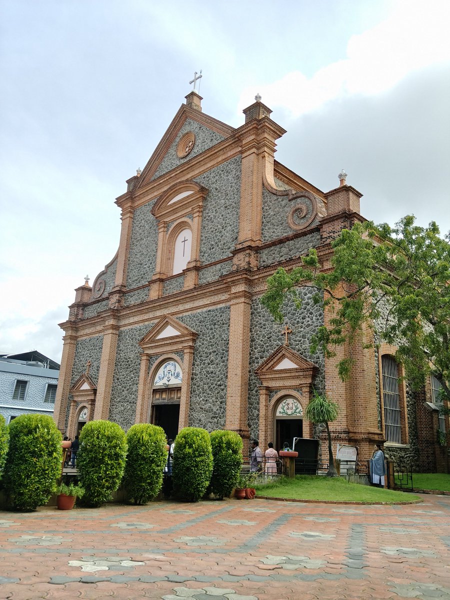 Tomlegu's tweet photo. #church #peace #sunday https://t.co/7H82um1chF