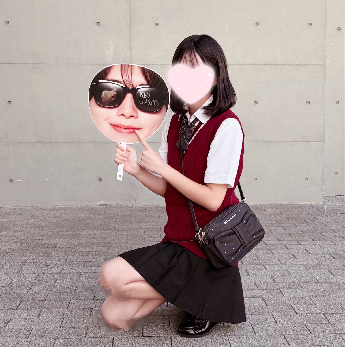 key_to_idol's tweet photo. JKブランド切れる前に制服参戦叶えられて嬉しかった♥️応援ノートも書いてきた⸝⸝⸝✍🏻 https://t.co/zWe7ceEonT