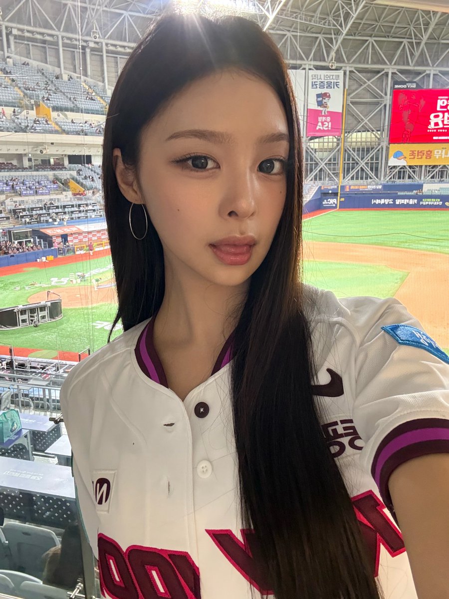 nahyunrang's tweet photo. 261007 #나현 투게더

내 시타는 어땠나 좀 멋있었나아

#앳하트 #AtHeart #NAHYUN https://t.co/7XgWEpu5Be