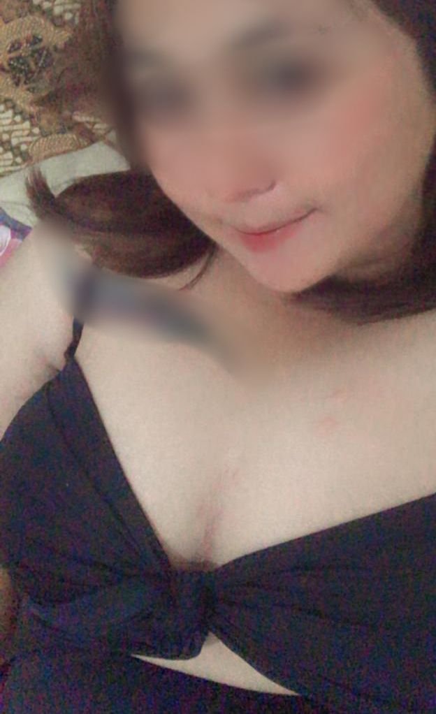 edward_nic90961's tweet photo. Kenalin jeje si manis yang suka pamer tubuh montoknya😍 https://t.co/XWSZQnIWXs