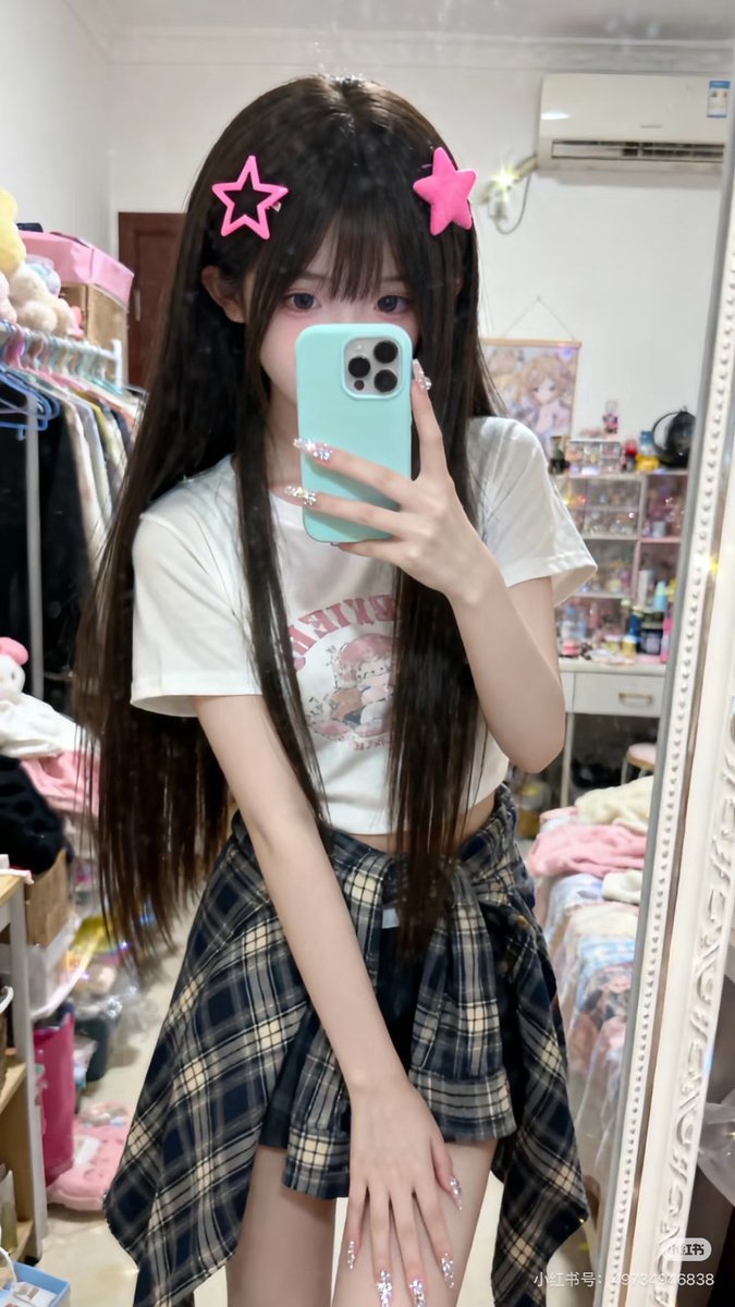 billybobl9lt's tweet photo. 从小没人爱～缺爱！

有人想锐评一下我16岁的福嘛 ？🥹   

不要🚪赶紧看，我要删了… https://t.co/XzI1FTqwdv