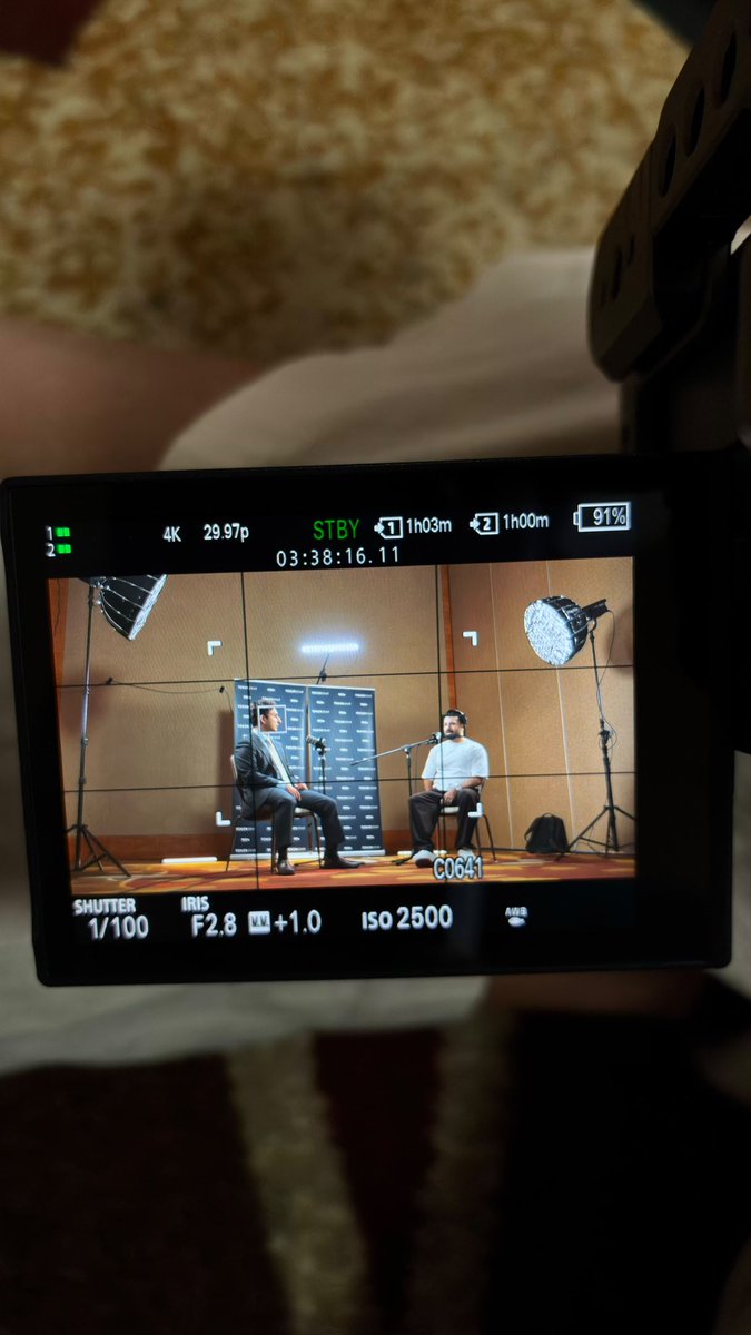 hufhaus9's tweet photo. BTS with @AviFelman for  @1000xPod https://t.co/kASkqgi4Rz