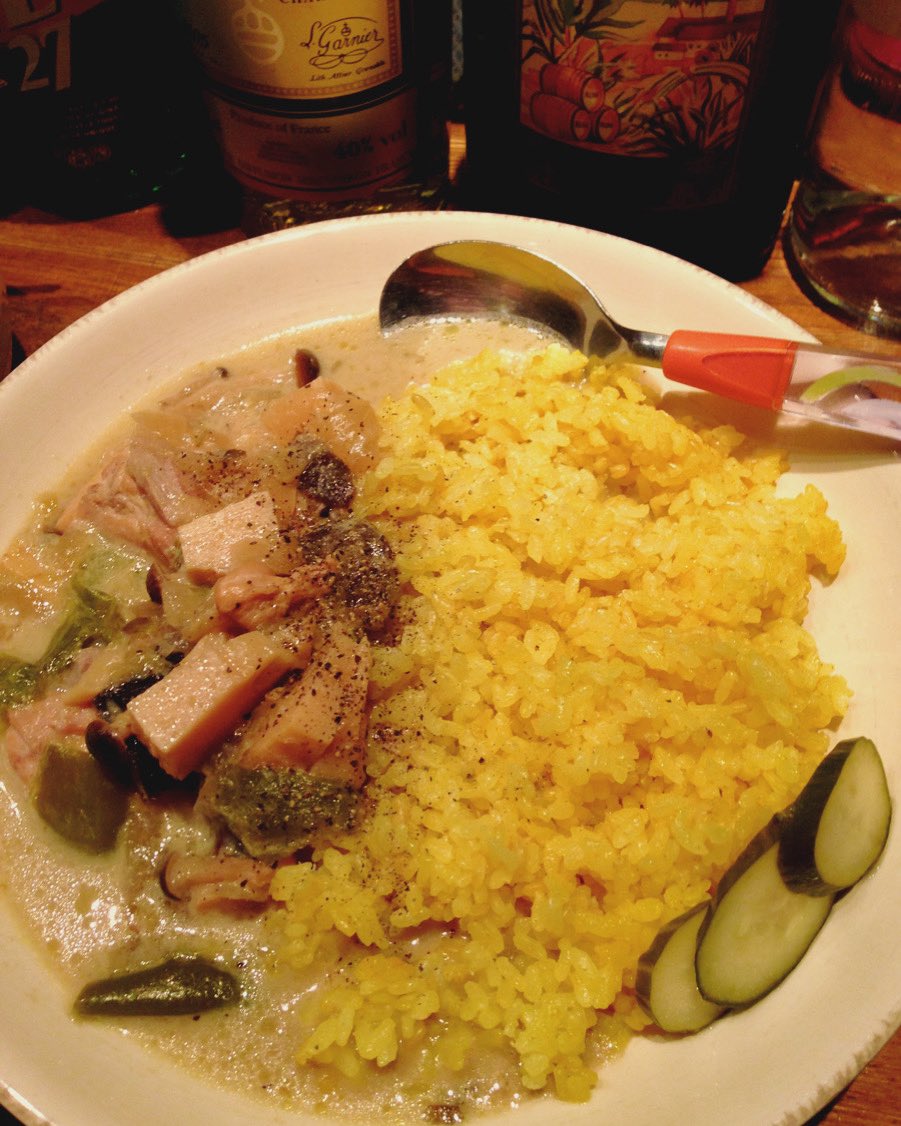 amuless's tweet photo. 水曜Ajitoランチやとります(^-^)/♪
今のカレー☆タイ風チキンカレー/ナスのキーマカレー☆
カレー2種類又は帯広風豚丼��のハーフ&amp;ハーフもおすすめです＼(^-^)／
スコーンケーキは焼き芋りんご🐿️
#中野坂上
#新中野
#カレー
#ランチ
#テイクアウト https://t.co/8gPiBEUft4
