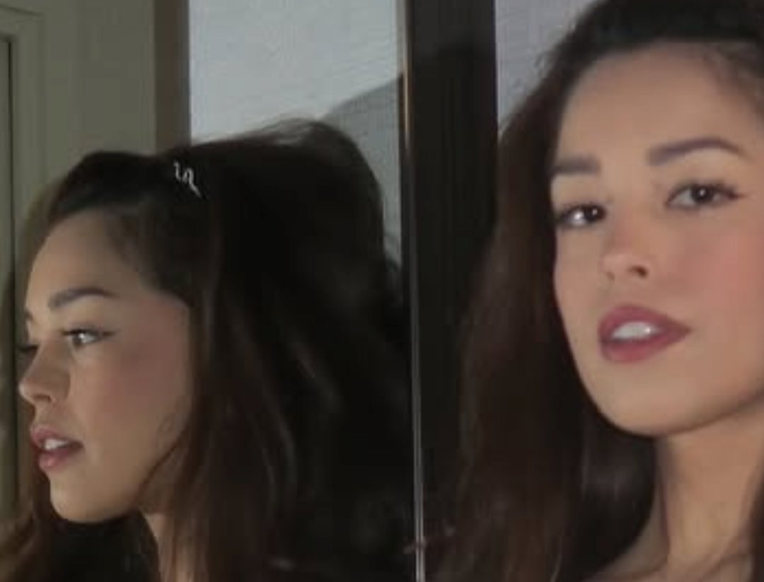 adhdocim's tweet photo. @Valkyrae @valkyrae caught photoshopping her wrinkles and eye bags out of her photos. See the difference between the mirror reflection and her face. 35 year old desperately trying to stay young https://t.co/Yxlc5YXDF6