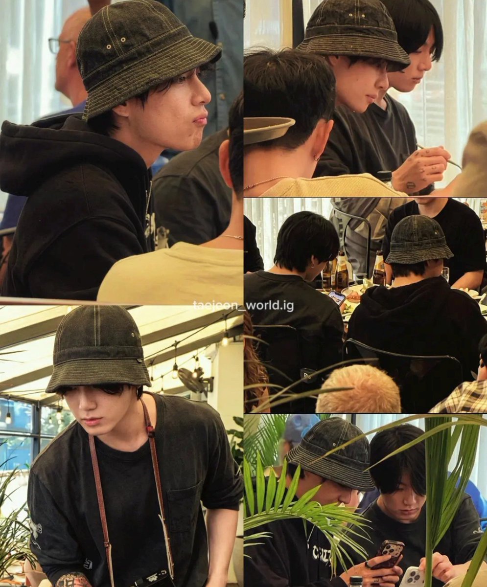 KhinLuvTaek00k's tweet photo. The shared HAT!!! 😉 https://t.co/C3ZrL2hbac