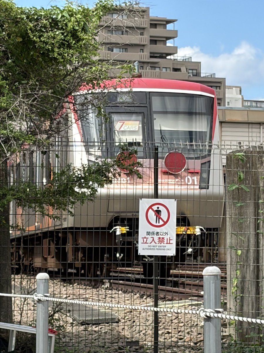 ippifaan's tweet photo. 2026年10月7日(水)
JR八王子駅の留置線に東急6000系、6101Fが止まってました。製造元である総合車両製作所（J-TREC）横浜事業所への入場の為の甲種輸送だそうです。 https://t.co/IN07VPAVP6