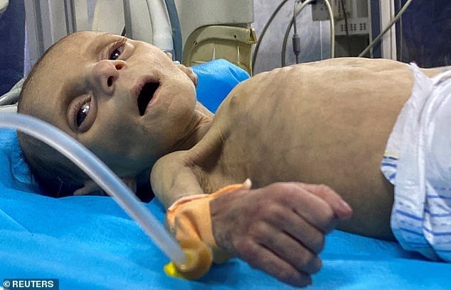 ClareSiva's tweet photo. @shaunking No they were just eliminating the possibility to make food and start the famine. Israel had targeted almost every bakery by end of 2023. There was no way to even make bread. Fuck Israel. https://t.co/FQznWkrvtZ