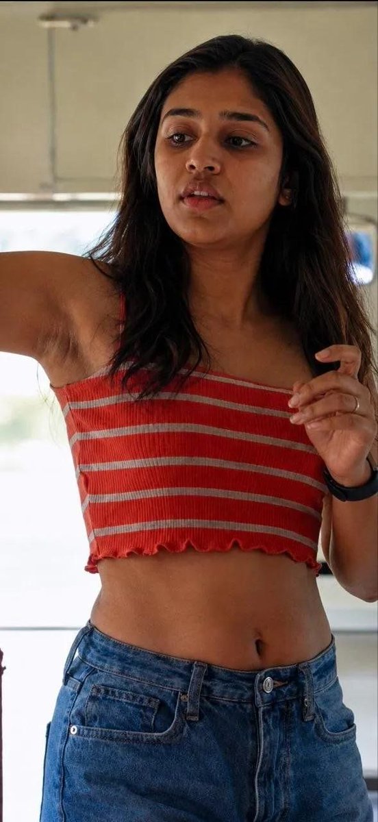 Sanjana1f's tweet photo. Varsha dsouza 🫦 with Sugar Daddy.. (Part 2)
Varsha fingers tho cream teeskuni MLA madda antha thick ga rasindi. Cream hot surface vanti meedha karigi, slow ga face meeda drops ga paduthunnayi. Varsha tongue bayataki teesi, aa drops ni lick chesi, MLA ni chusthundi kallu paiki https://t.co/Sv1JJsgTwF