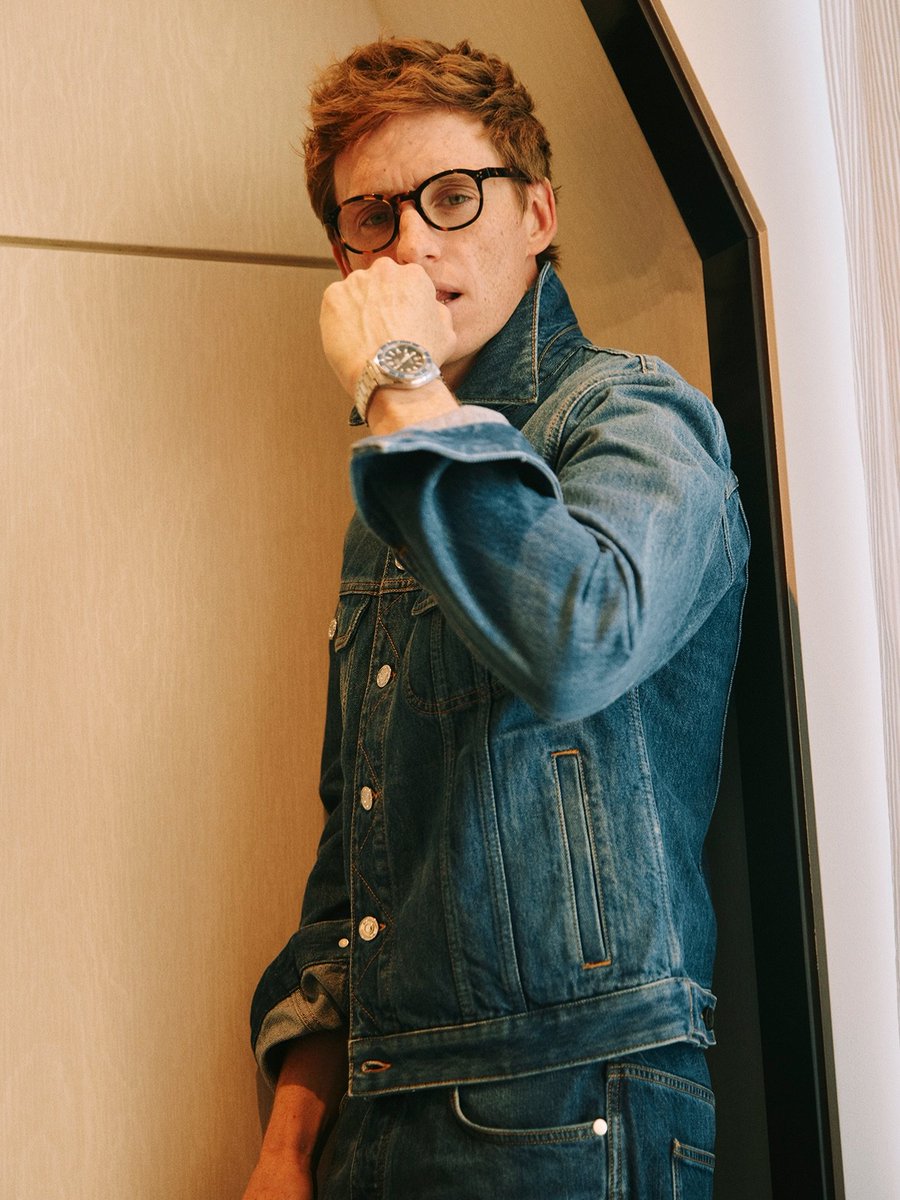 newtscacervo's tweet photo. 📷 | Ele saiu mesmo da toca!, eddie pousando para o evento do paris fashion week 

via anhcotran Instagram post https://t.co/X0VQGjcJ5Q