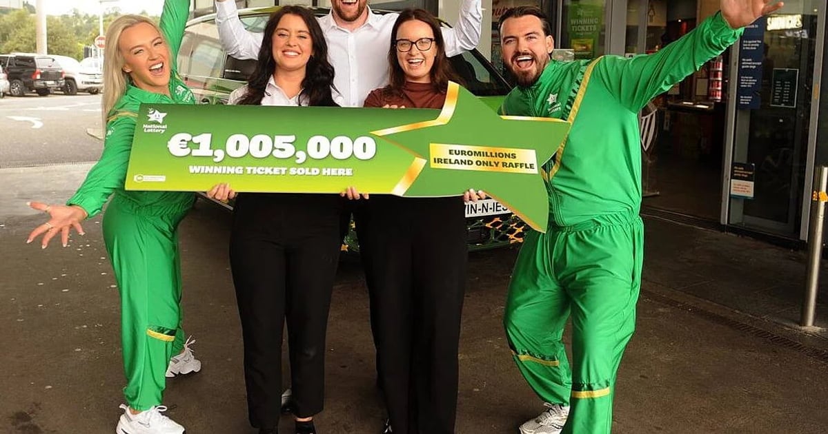 FTMQNews's tweet photo. Winning EuroMillions raffle ticket worth one million euros sold in Killarney #EuroMillions #CountyKerry

https://t.co/F1v2pfOVu4 https://t.co/FeLvSBMmTy