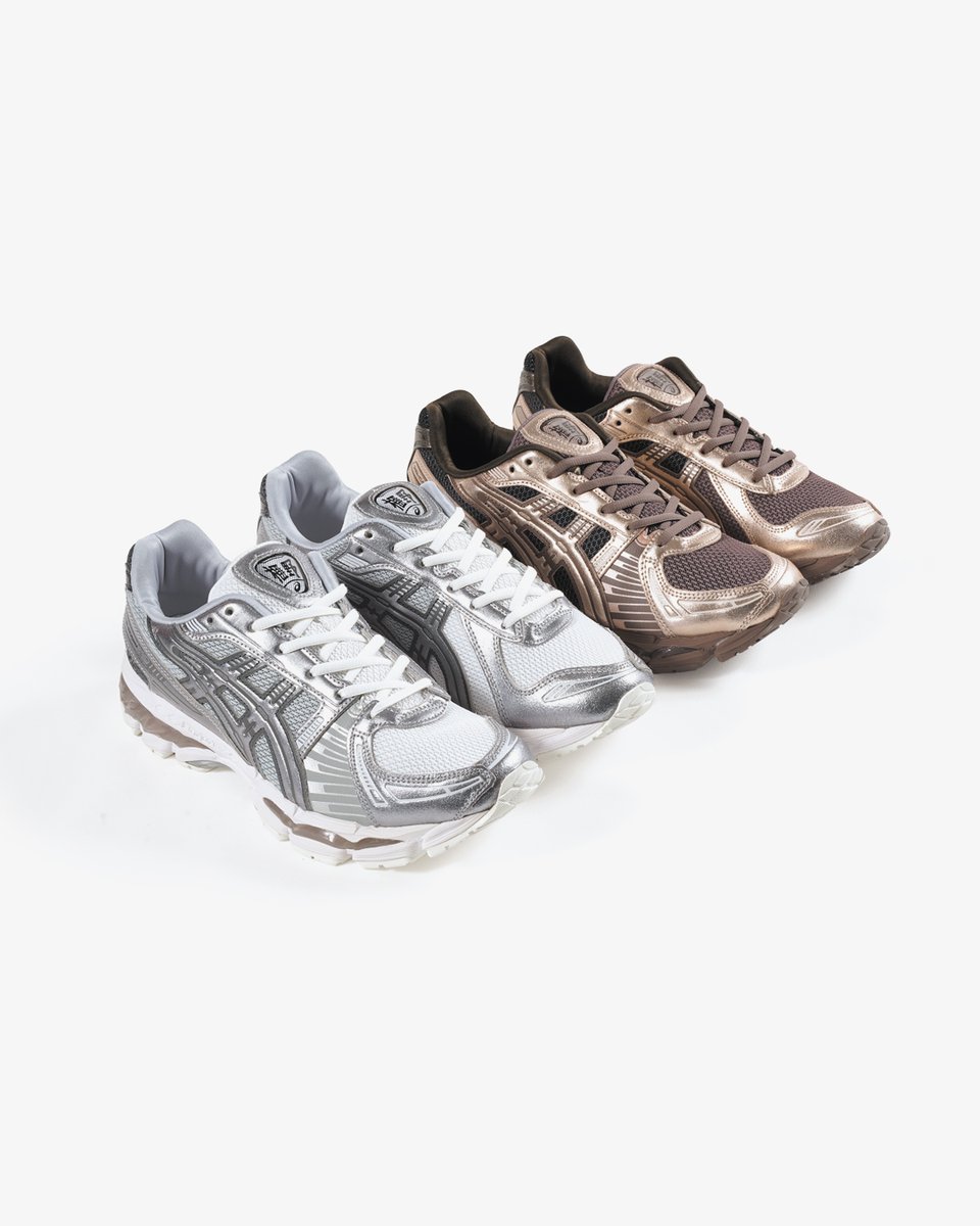 KicksLab_jp's tweet photo. 【 New Arrivals l 新入荷 】ASICSSPORTSTYLE l “GEL-KAYANO 12.1” White/Pure Silver Cocoa Powder/Rose Gold l Available on the October 8th in Store and Online Store. #KICKSLAB #キックスラボ

商品詳細はこちら▼
https://t.co/TH83etI36k https://t.co/4tuMY0AK9R