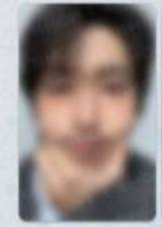 bitleehan's tweet photo. Gila siih pc Jiji yang tunjuk bibir mana bisa nolak😭 agak khilaf langsung beli 4 pc ini😭 untung yang pob fanshop dapet sepaket dari memset sg27 nya jadi gak perlu beli lagi😂 https://t.co/oXQhde2fCC