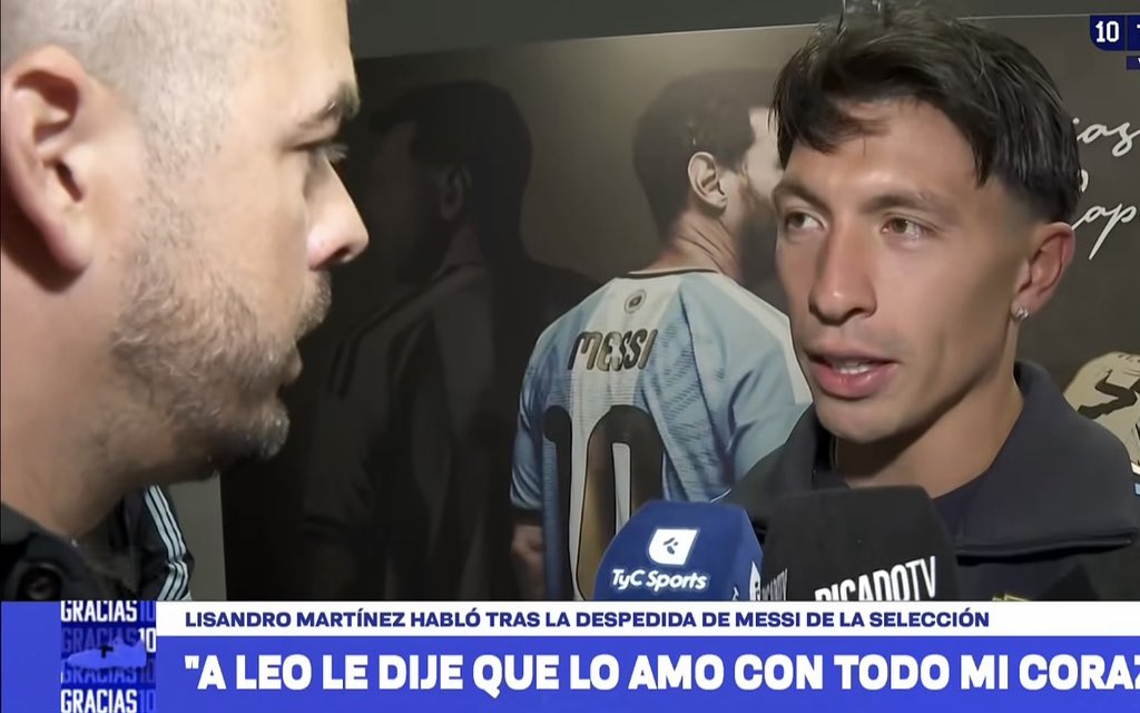 AlbicelesteTalk's tweet photo. 🚨 Lisandro Martínez: “There are definitely a couple of idiots out there who try to bring us down, but they’re not going to succeed, because whether we win or lose, we’re going to represent our national team in the best possible way.” https://t.co/EQSyiuAbfs