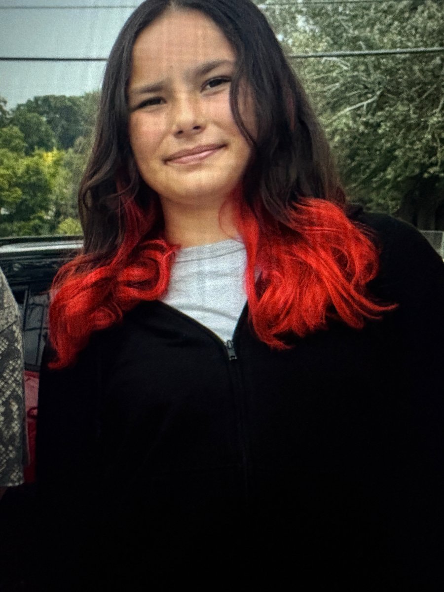 siouxfallspd's tweet photo. We are asking for the public’s assistance in locating missing juvenile Serenity Lopez.

Serenity was last seen in the 3000 block of E. 7th St. She was wearing a black T-shirt and pink shorts and has long black hair with pink tips. 

Call 605-367-7000 with any information. https://t.co/qFv2AWj8CB