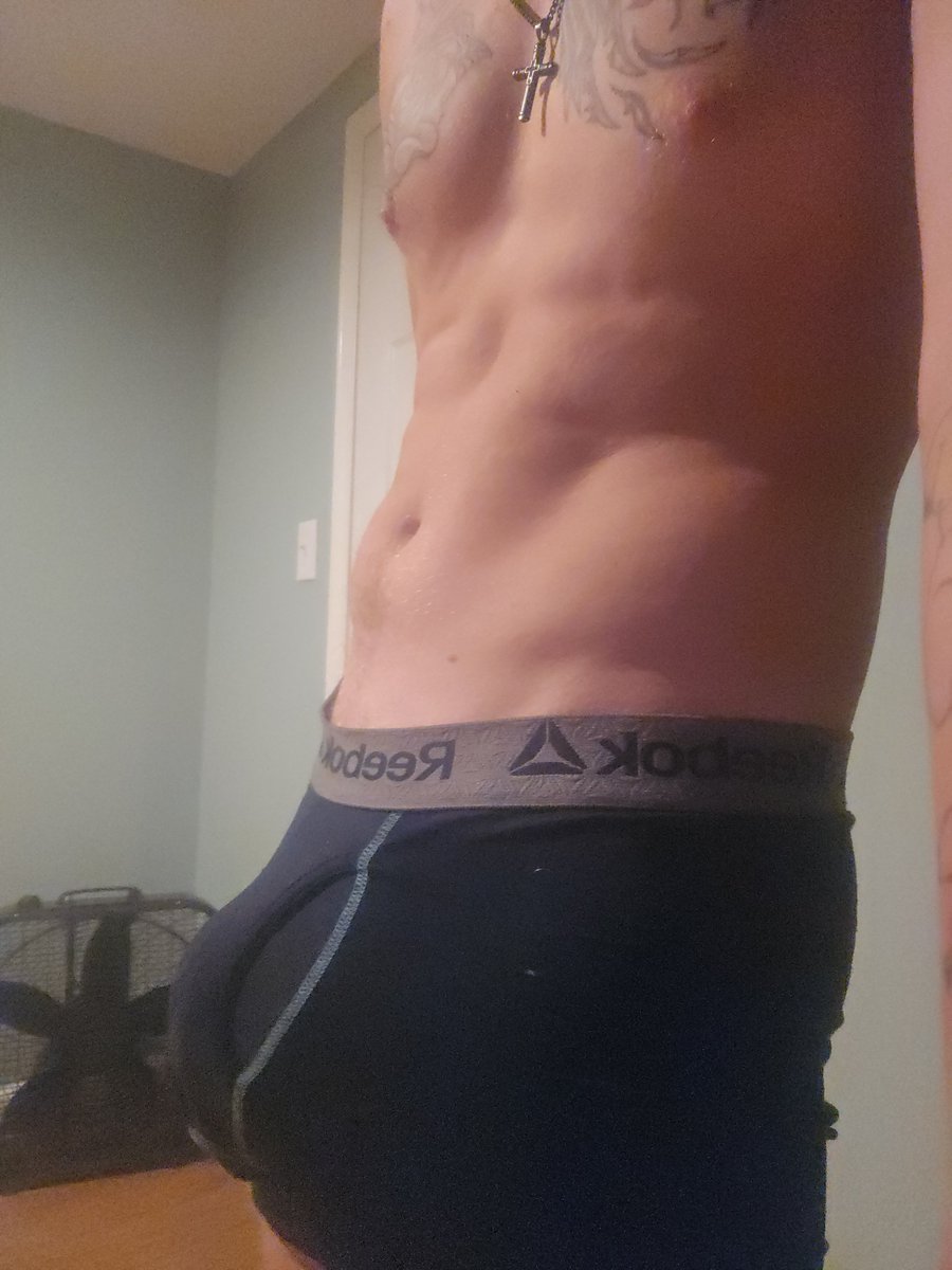 Codypoe99's tweet photo. @cheriesin02 I gotyou 😉🥵 https://t.co/zRFiKtI0D2