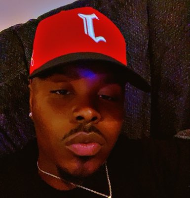 Tae1Noel's tweet photo. #NewProfilePic https://t.co/3JQcIKDNwP