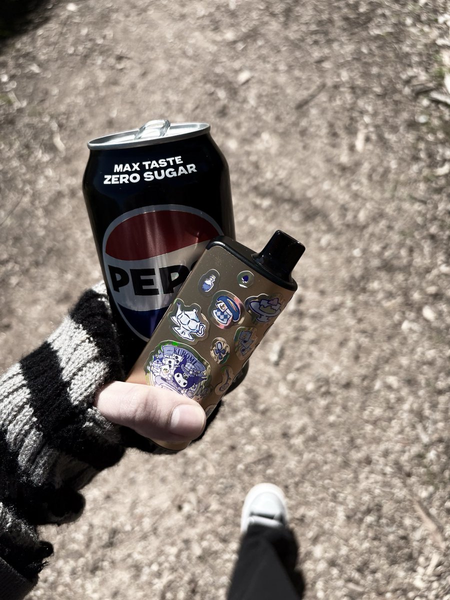 p0izy_'s tweet photo. me and my loves against the world🫶
#edrtwt #edtwt #shedtwt https://t.co/bHyMIIKZZm