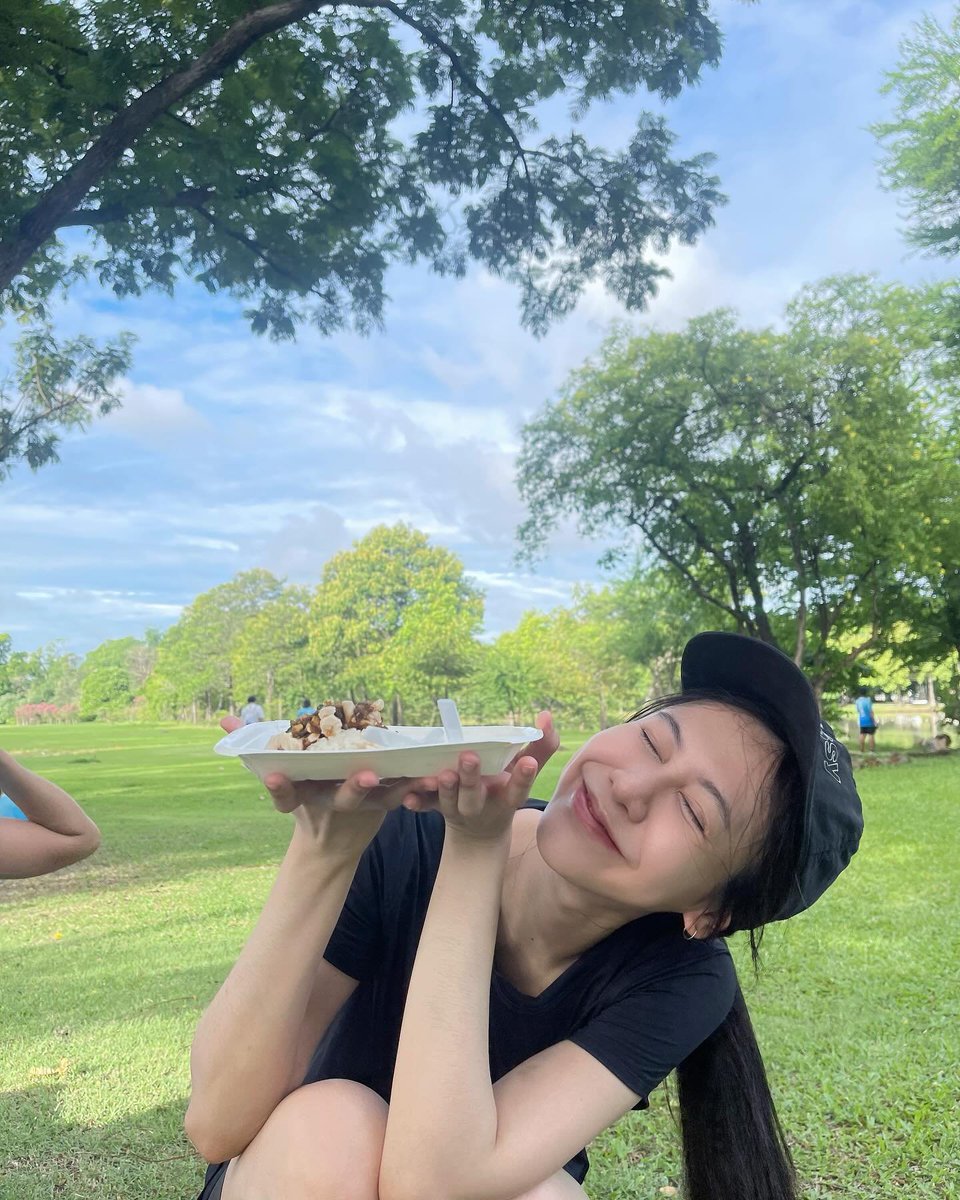 ktmt0419's tweet photo. รูปเซ็ทนี้ทำให้บูสเอนเนอจี้ในการอยากไปวิ่งมาดดดด🏃🏻🏃🏻🏃🏻
#NoeyKanteera https://t.co/lwhjA1m7cV