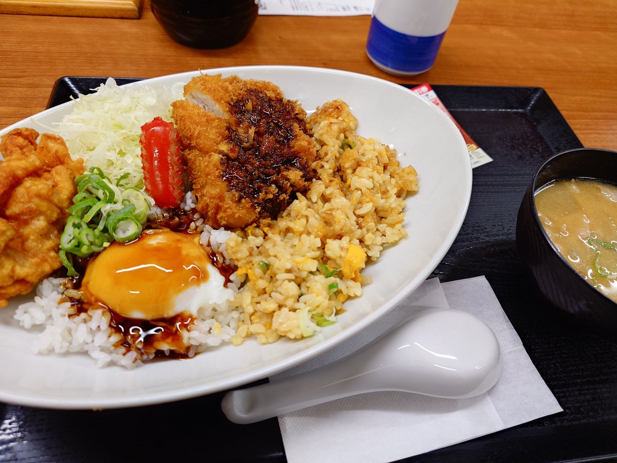 punishment_8's tweet photo. わんぱくなランチ https://t.co/nqoAz5QgvE