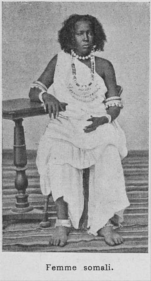 xox54_'s tweet photo. @ciderbae @somaliaglazer Where is the Dirac? You can’t claim to have a culture when you have no archives no books nothing that talks about the Somali Dirac only a Wikipedia site edited by Somalis. https://t.co/v3mcXO37Ua
