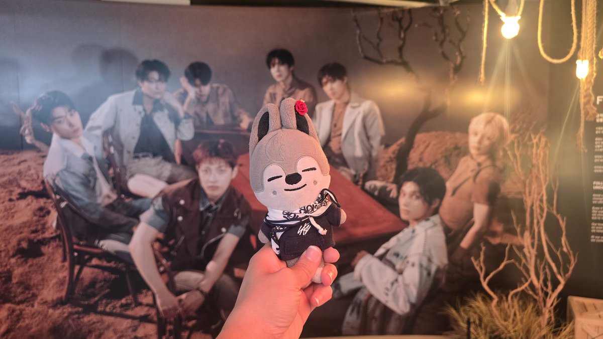 shadowdevslayer's tweet photo. #ATEEZ #에이티즈8주년 #ATEEZ_BLUEDRIFT https://t.co/QOeet128jT