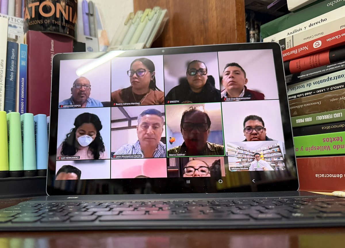 MoisesMolina's tweet photo. Hoy conocí a mis nuevos alumnos de la Universidad de la Seguridad Pública y Paz Social de Oaxaca de la @SSPC_GobOax 

El Tribunal Superior de Justicia de Oaxaca me propuso para impartir la materia “Marco Jurídico de la Seguridad Ciudadana” dentro de la Maestría en Administración y Gestión de la Seguridad Ciudadana. 

Es el primero de dos grupos a mi cargo, muy heterogéneo y muy diverso. 

La vamos a pasar bien. 

Domingo les conoceré personalmente.